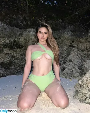 Kate Quijano / heroinefinee nude photo #0019