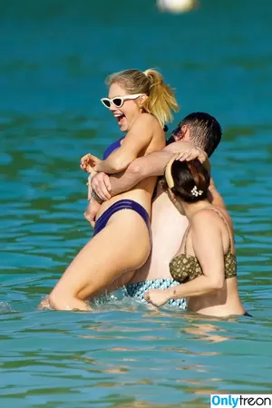 Kate Upton / kate_upton / kateupton nude photo #0044