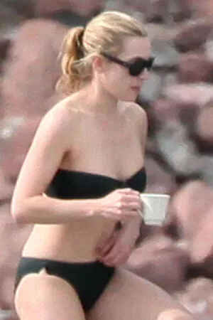 Kate Winslet / kate.winsletoffical / winsletlately nude photo #0240