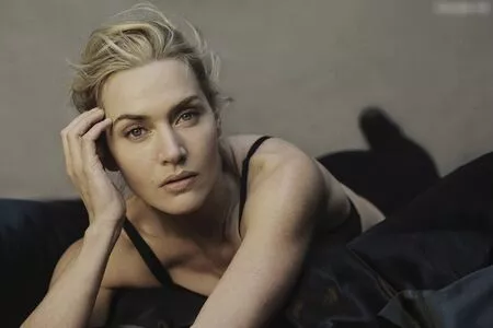 Kate Winslet / kate.winsletoffical / winsletlately nude photo #0242