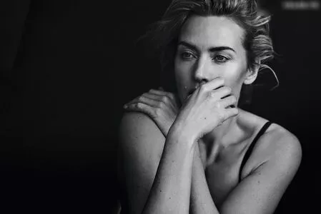 Kate Winslet / kate.winsletoffical / winsletlately nude photo #0248