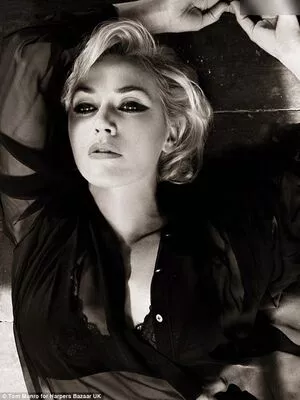 Kate Winslet / kate.winsletoffical / winsletlately nude photo #0269