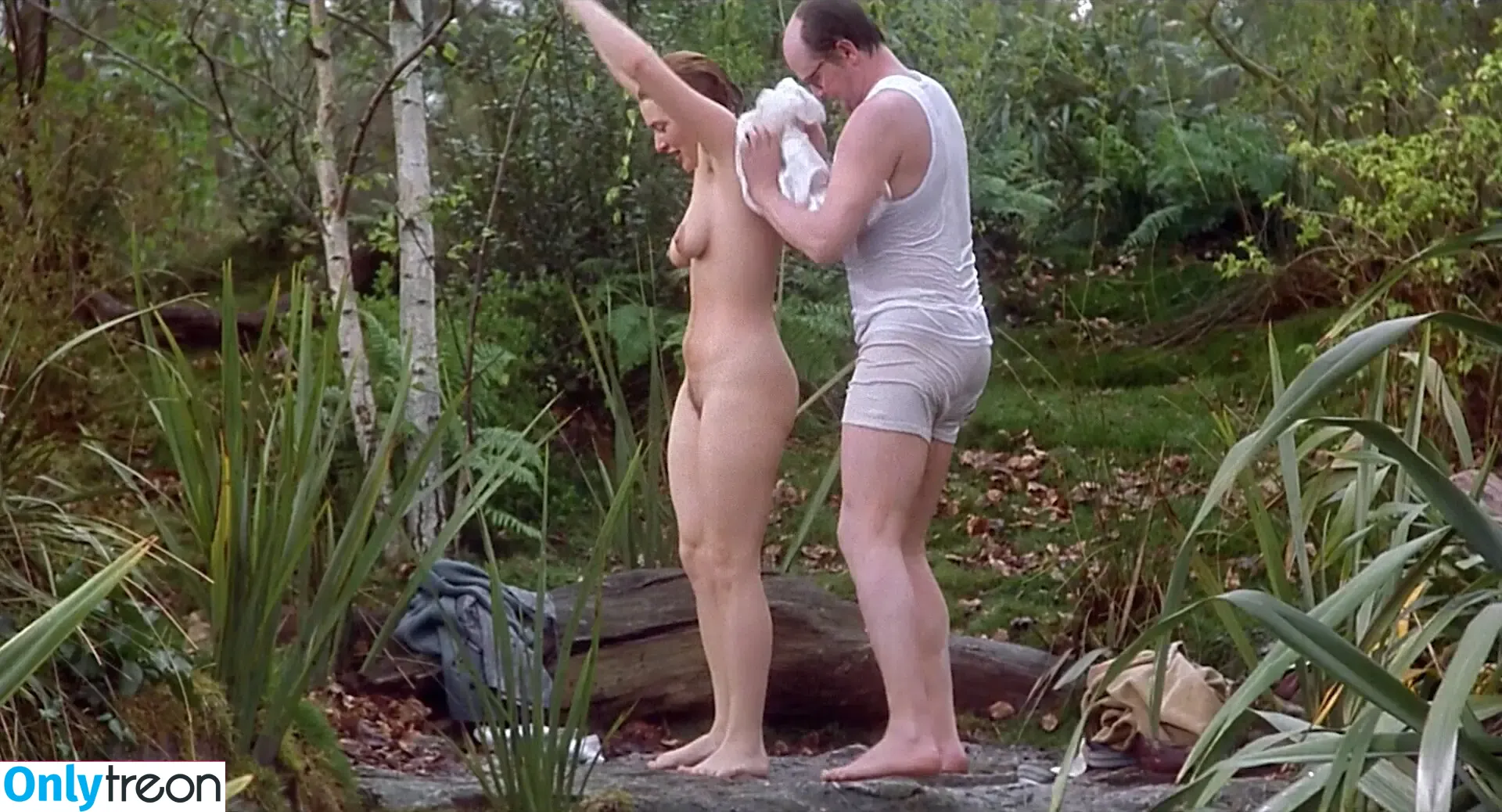 Kate Winslet nude photo #0396 (kate.winsletoffical / winsletlately)