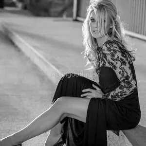 Katee Sackhoff / therealkateesackhoff фото голая #0210