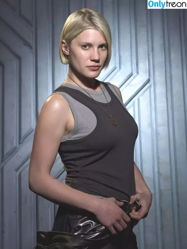 Katee Sackhoff голая photo #0148 (therealkateesackhoff)