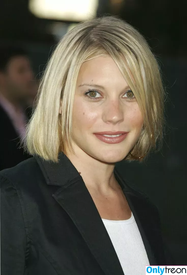 Katee Sackhoff голая photo #0201 (therealkateesackhoff)