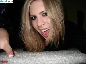 Katelyn Brooks / Giantess Katelyn / _katelynbrooks / giantesskatelyn nude photo #0039