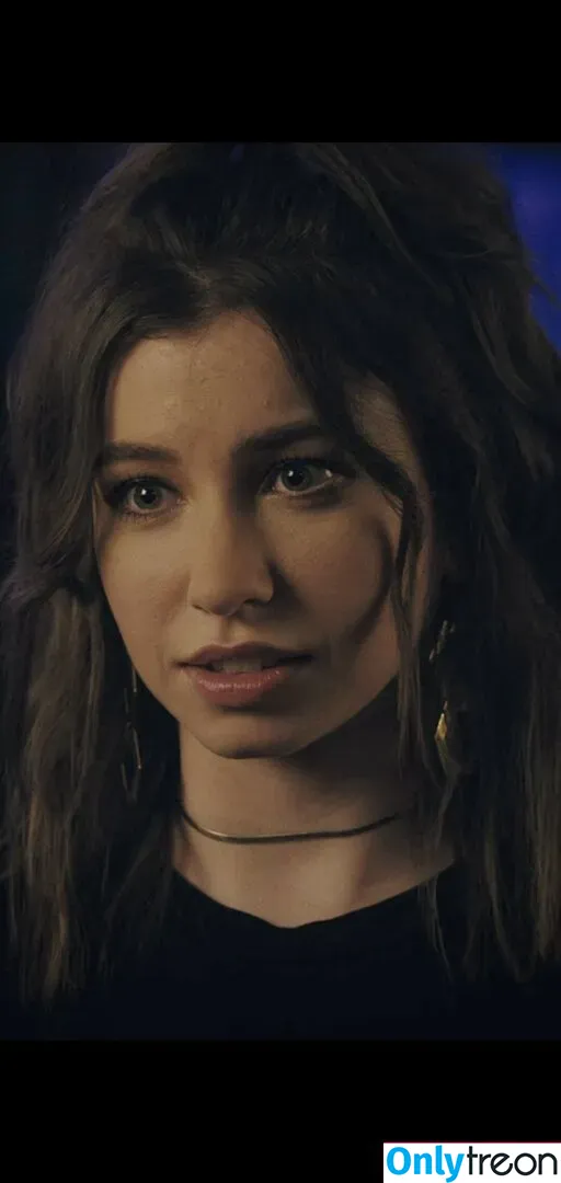 Katelyn Nacon голая photo #0015 (katelynnacon)