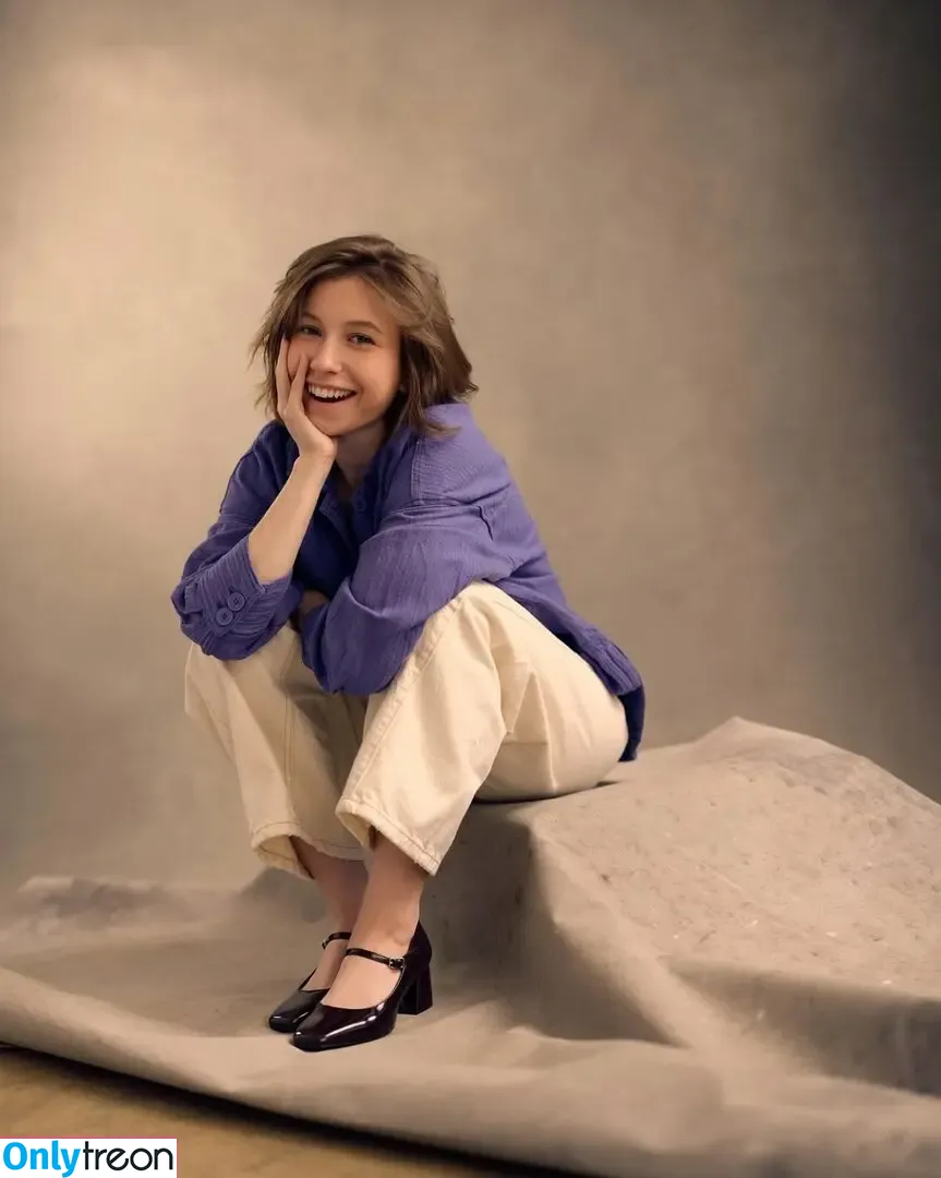 Katelyn Nacon nude photo #0124 (katelynnacon)