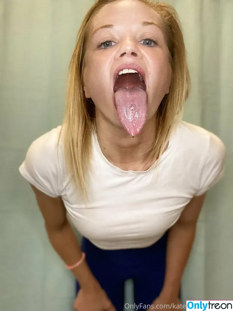 katelynlongtongue nude photo #0009 (longtonguekate)