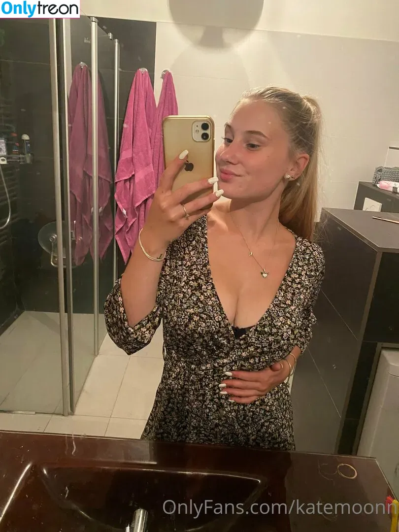 katemoonn nude photo #0011 (katemoonn)