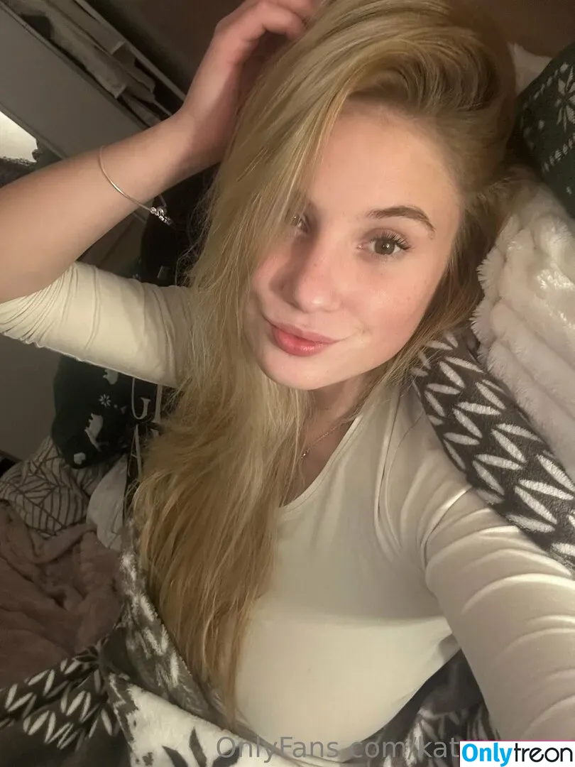 katemoonn nude photo #0059 (katemoonn)