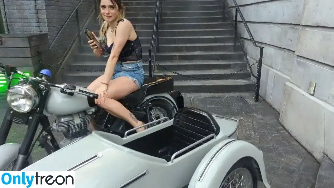 katerino nude photo #0411 (katerinotv)