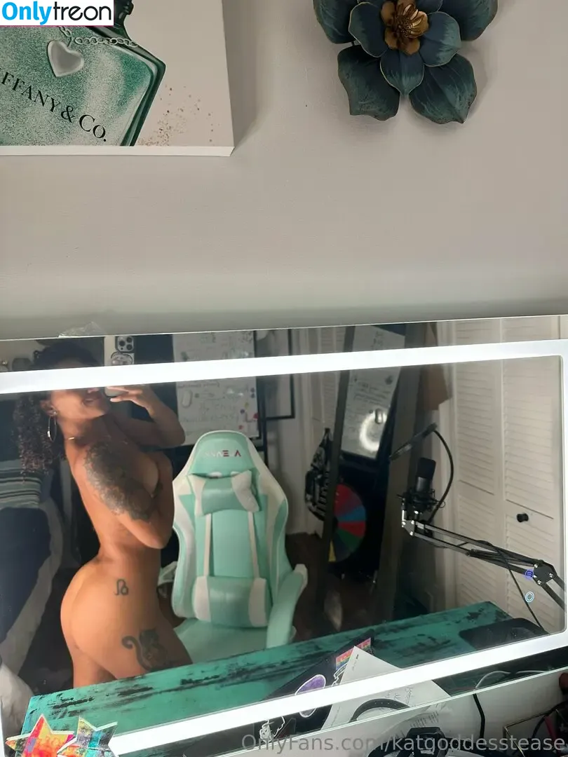 katgoddesstease nude photo #0954 (katgoddessx)