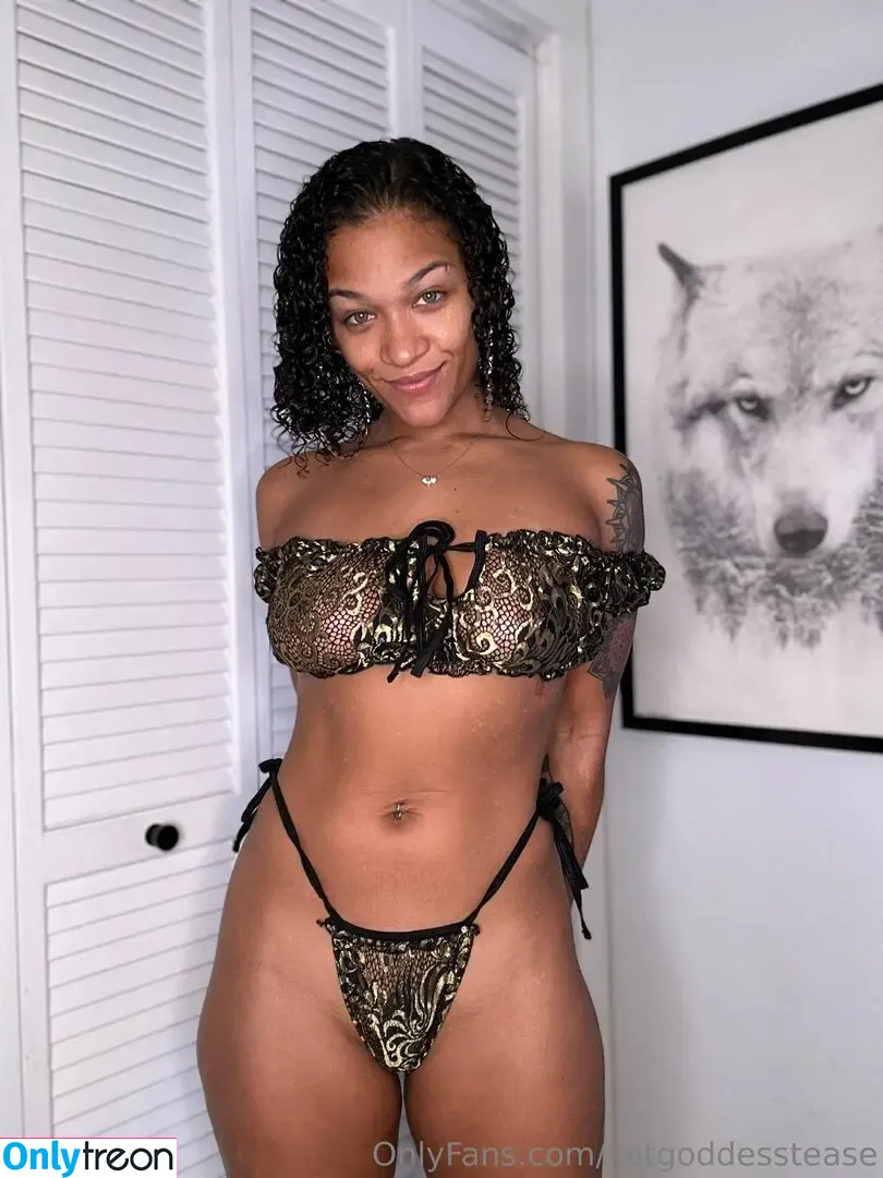katgoddesstease nude photo #0968 (katgoddessx)