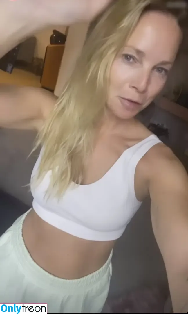 Katharina Dürr nude photo #0030 (katharina_duerr_)