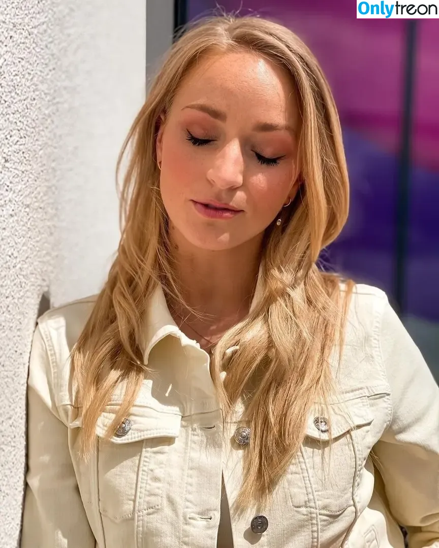 Katharina Kleinfeldt nude photo #0018 (katharinakleinfeldt)