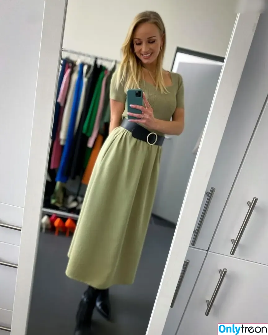 Katharina Kleinfeldt nude photo #0075 (katharinakleinfeldt)