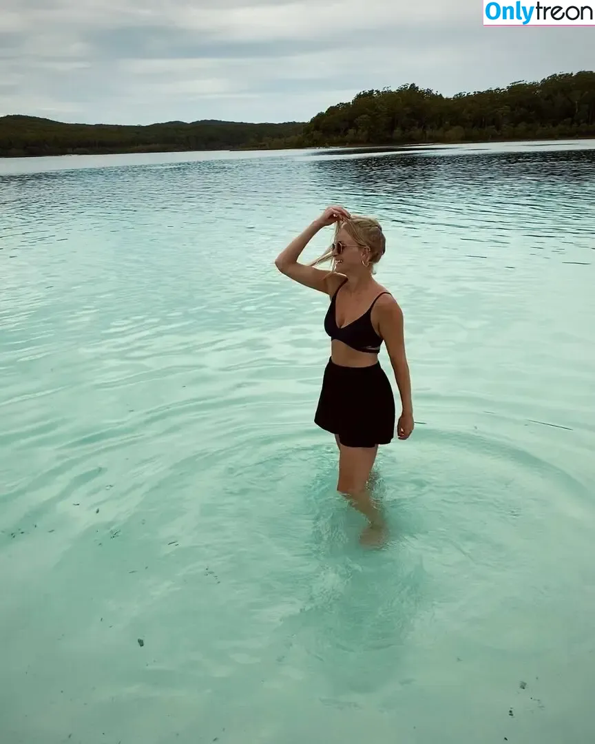Katharina Kleinfeldt nude photo #0125 (katharinakleinfeldt)