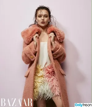 Katherine Langford / katherinelangford nude photo #0140