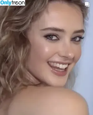 Katherine Langford / katherinelangford nude photo #0151