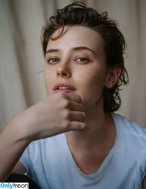 Katherine Langford / katherinelangford nude photo #0171
