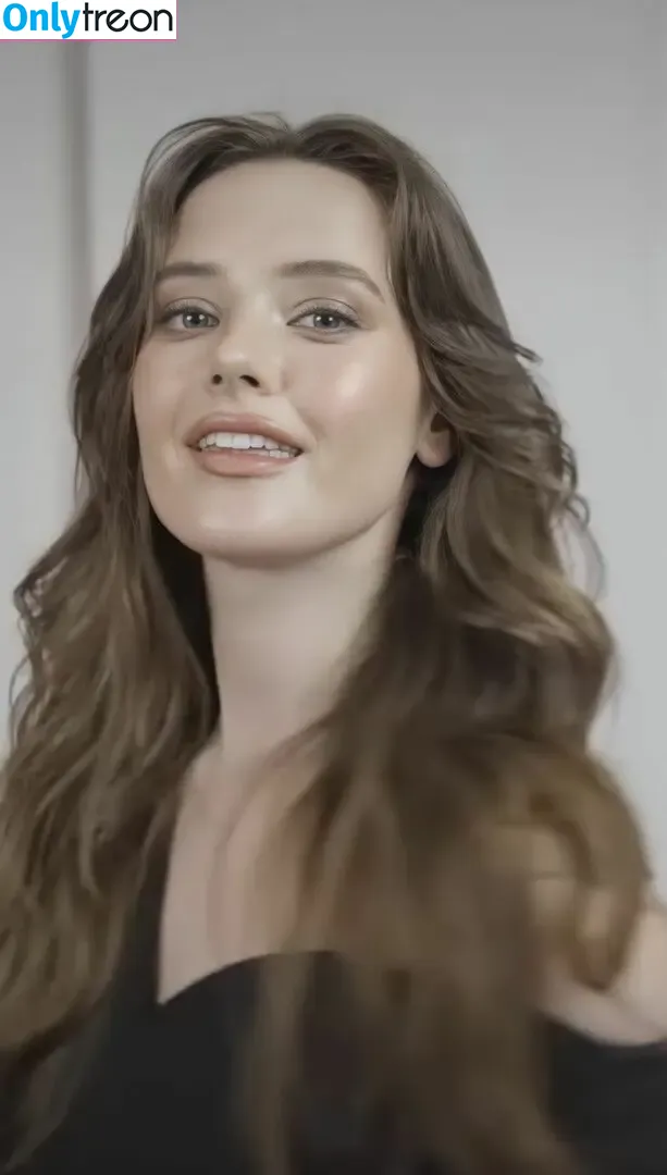 Katherine Langford nude photo #0146 (katherinelangford)