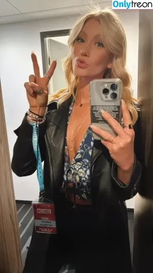 Katherine McNamara / kat.mcnamara nude photo #0607