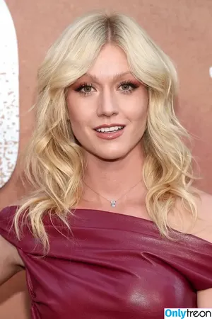 Katherine McNamara / kat.mcnamara nude photo #0901