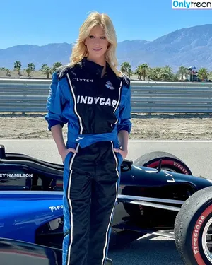 Katherine McNamara / kat.mcnamara фото голая #0965