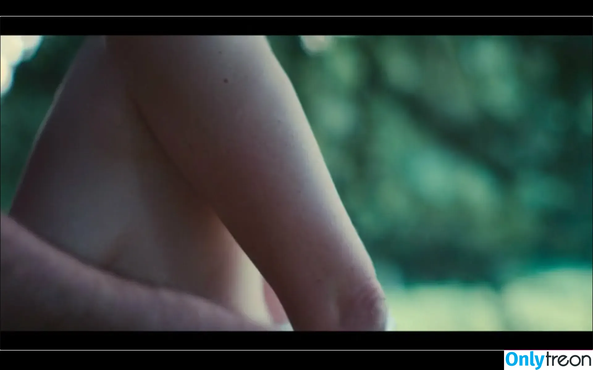 Katherine Parkinson nude photo #0002 (kath.parkinson_fan)
