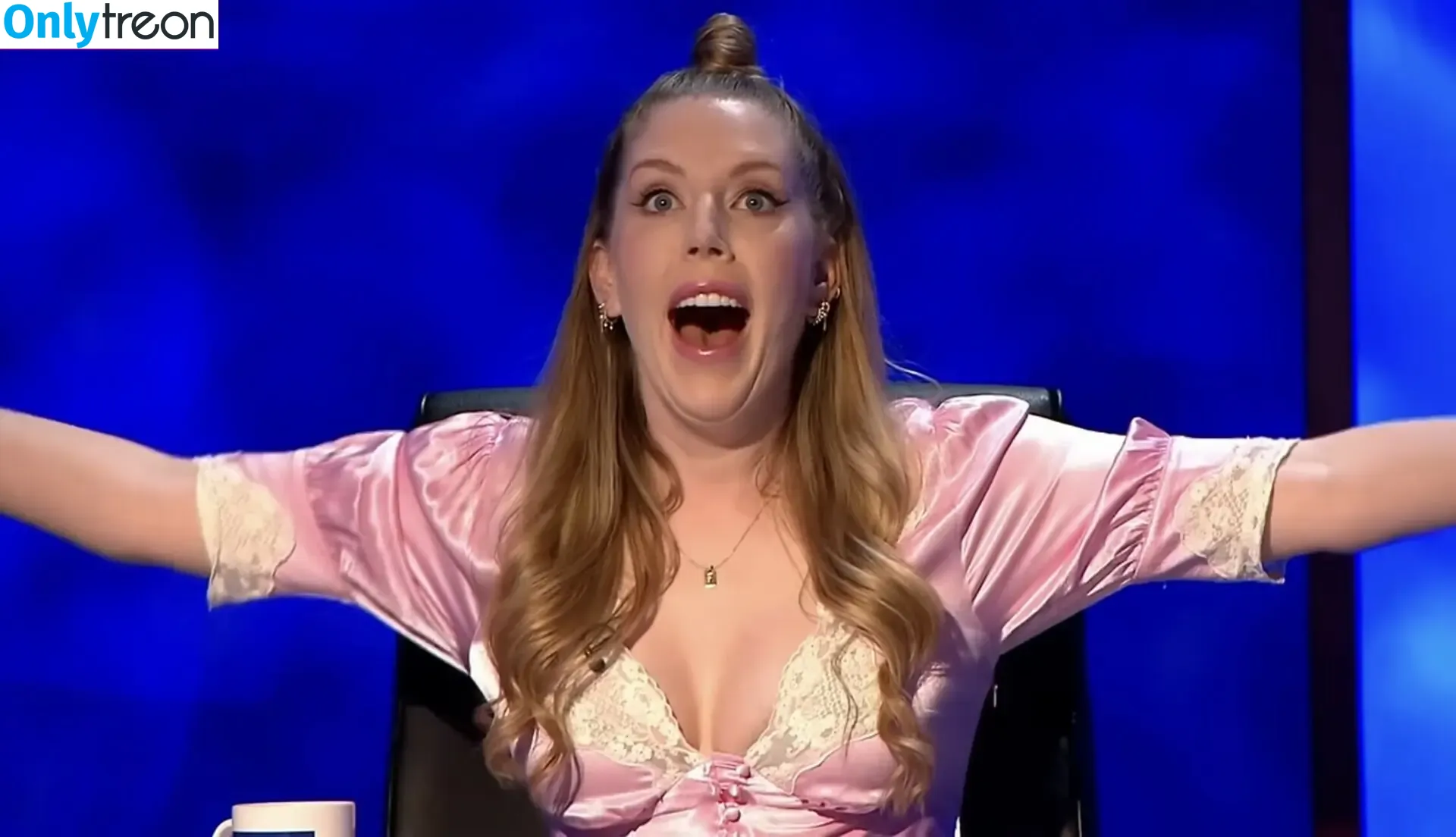 Katherine Ryan nude photo #0331 (kathbum)