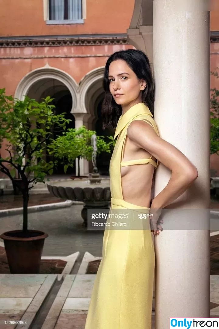 Katherine Waterston голая photo #0093 (katherinewaterston)