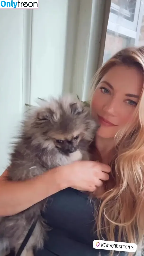 Katheryn Winnick голая photo #0683 (KatherynWinnick / basic_instinct)