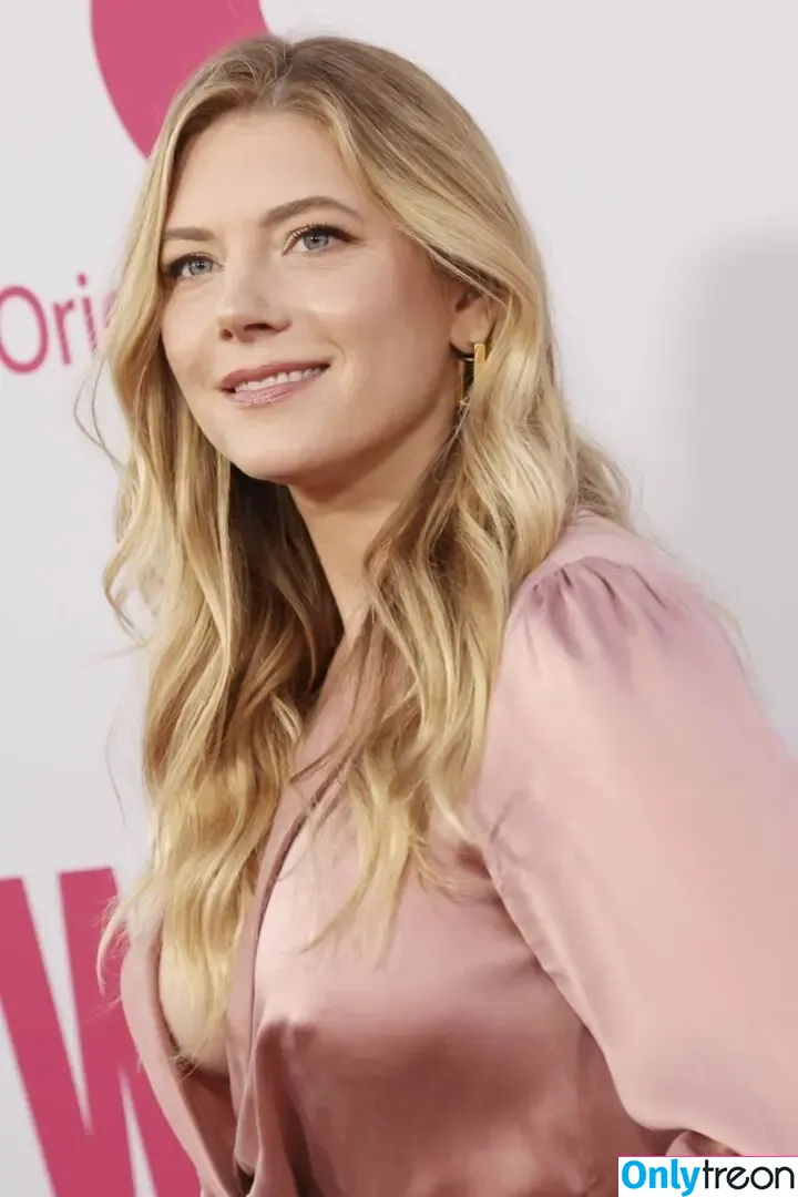 Katheryn Winnick голая photo #0686 (KatherynWinnick / basic_instinct)