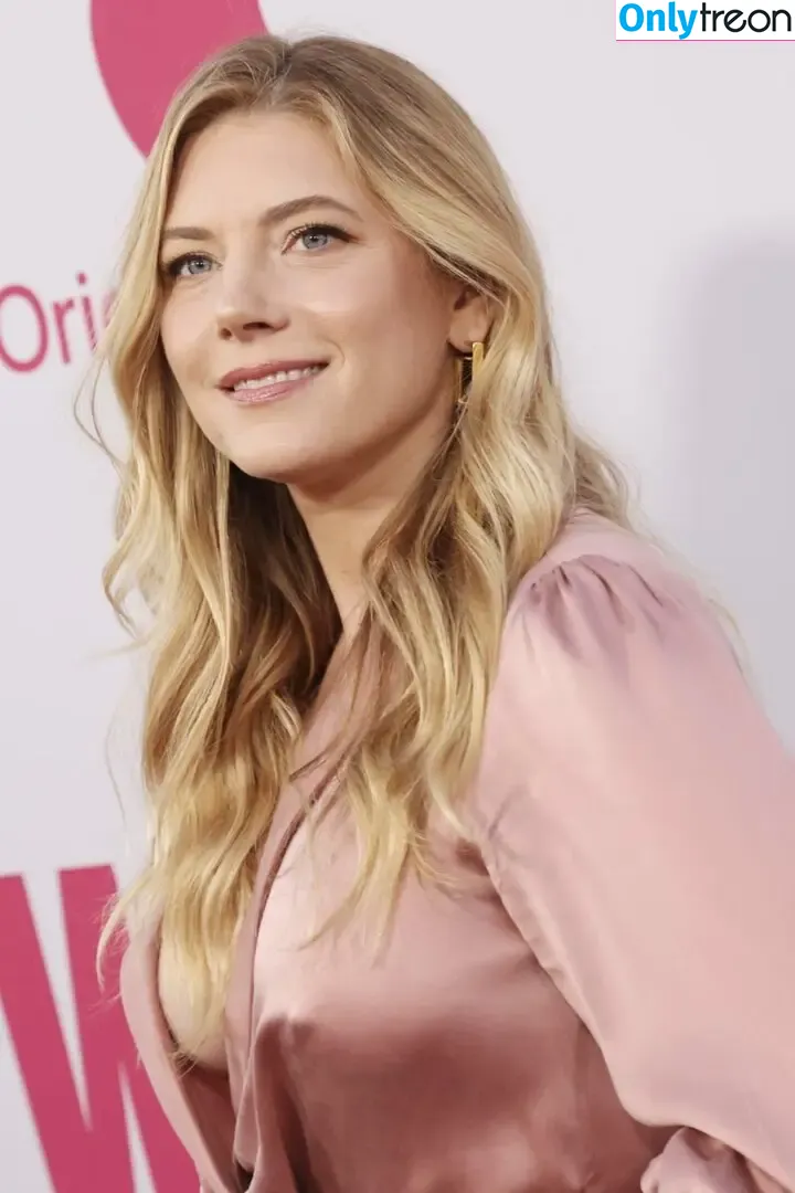 Katheryn Winnick голая photo #0694 (KatherynWinnick / basic_instinct)