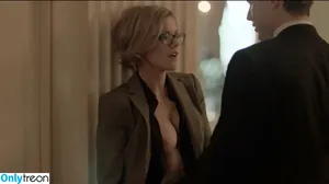 Kathleen Robertson / kathleenrobert7 nude photo #0005