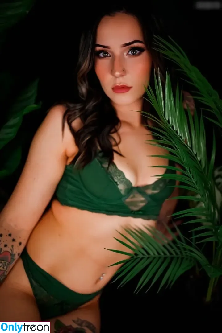 Kathrine Simons nude photo #0025 (Kathrine Simons)