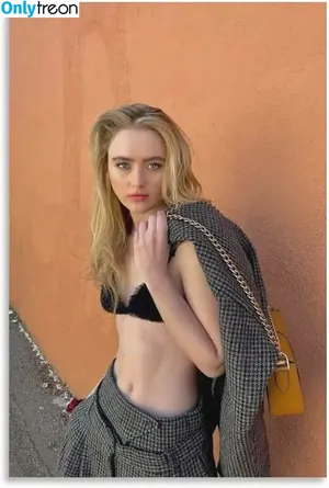 Kathryn Newton / kathrynnewton фото голая #0163