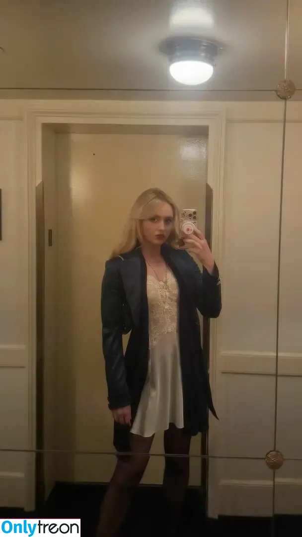 Kathrynton голая photo #0982 (kathrynnewton / katsoik23)