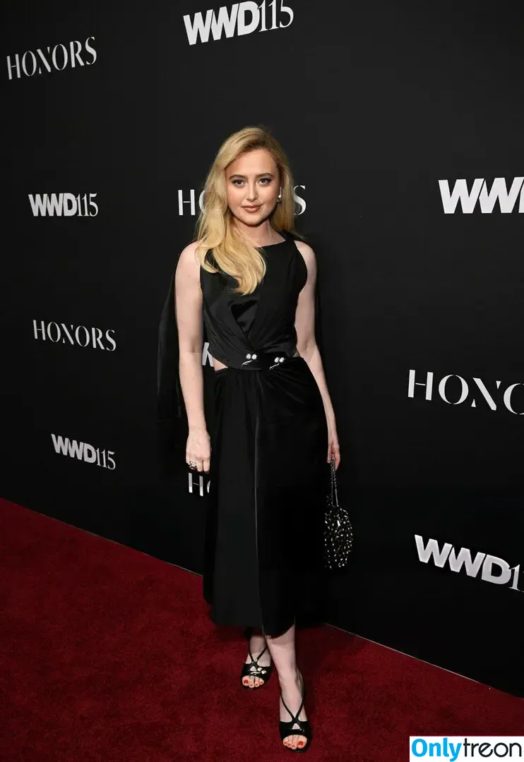 Kathrynton голая photo #0987 (kathrynnewton / katsoik23)