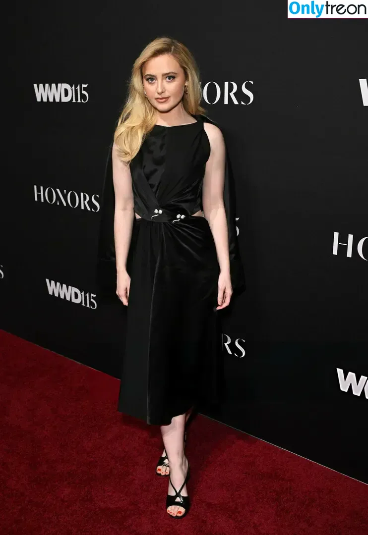 Kathrynton голая photo #0992 (kathrynnewton / katsoik23)