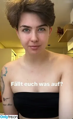  nude photo #0005