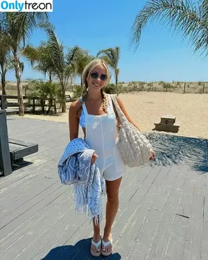 Katie Feeney / katiefeeneyy nude photo #0017