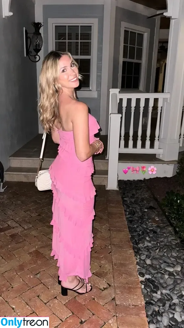 Katie Feeney nude photo #0005 (katiefeeneyy)