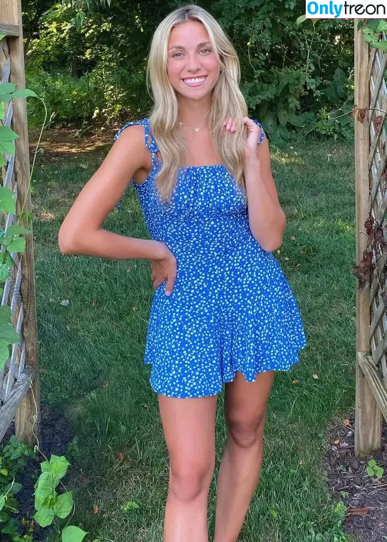 Katie Feeney nude photo #0025 (katiefeeneyy)
