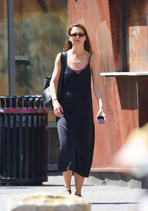 Katie Holmes / katieholmes / katieholmes212 / katieholmesfeetlove nude photo #0098