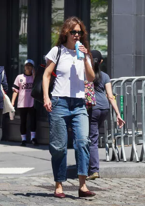 Katie Holmes / katieholmes / katieholmes212 / katieholmesfeetlove nude photo #0132