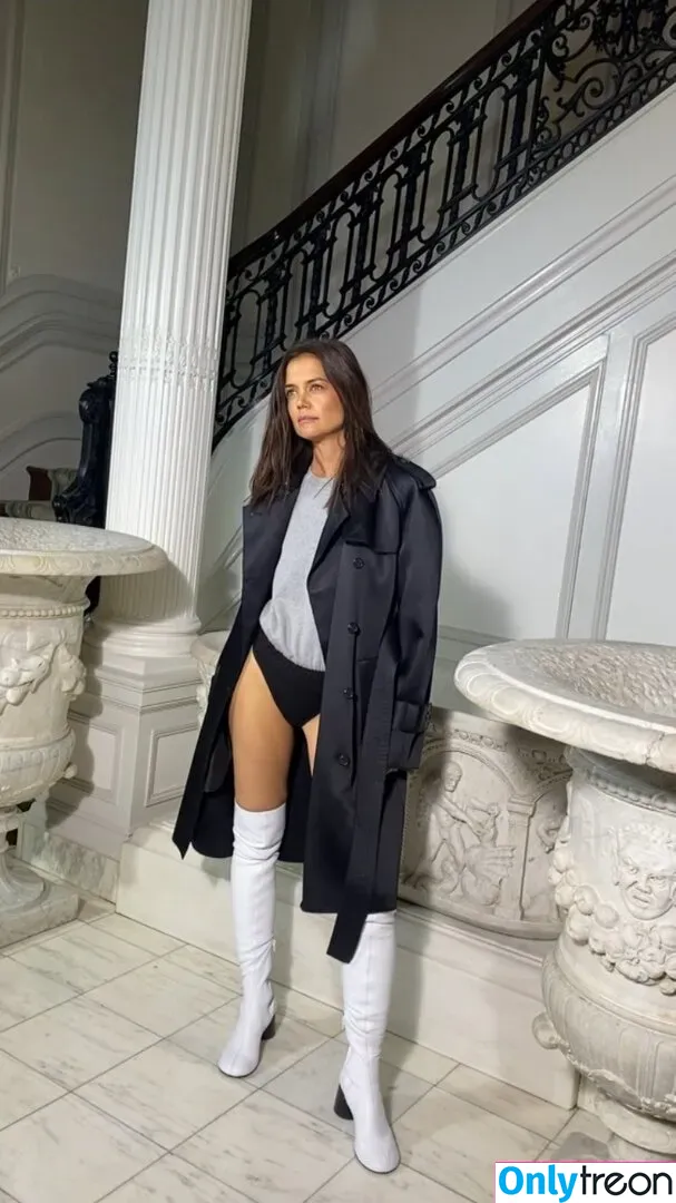 Katie Holmes голая photo #0044 (katieholmes / katieholmes212 / katieholmesfeetlove)