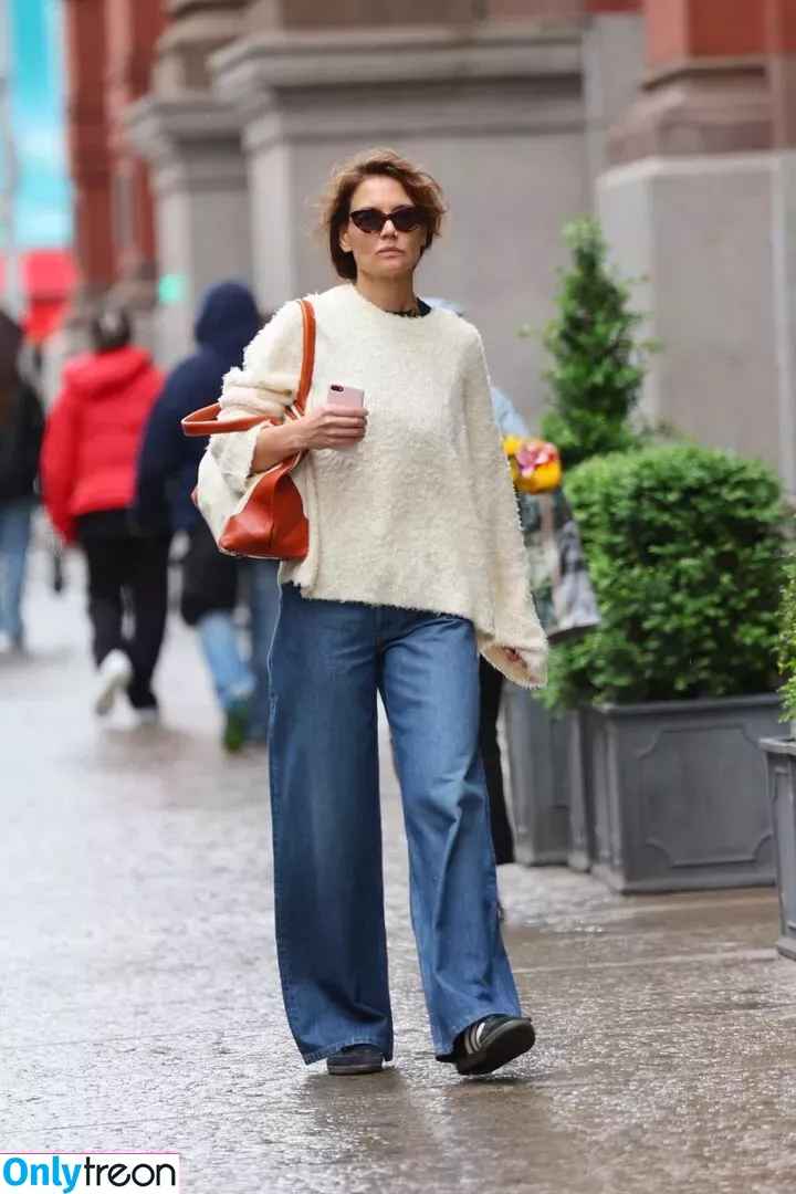 Katie Holmes голая photo #0144 (katieholmes / katieholmes212 / katieholmesfeetlove)